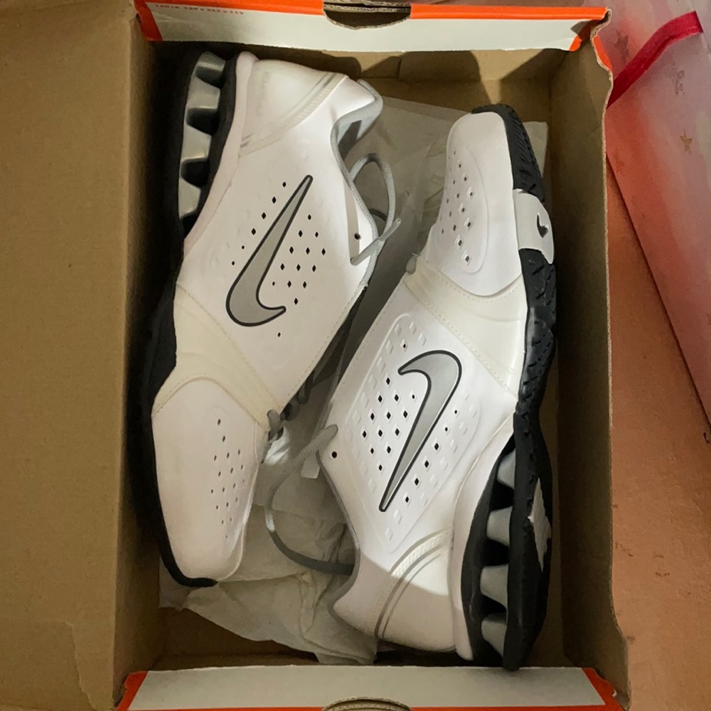 Nike Reax size 10 brand new!